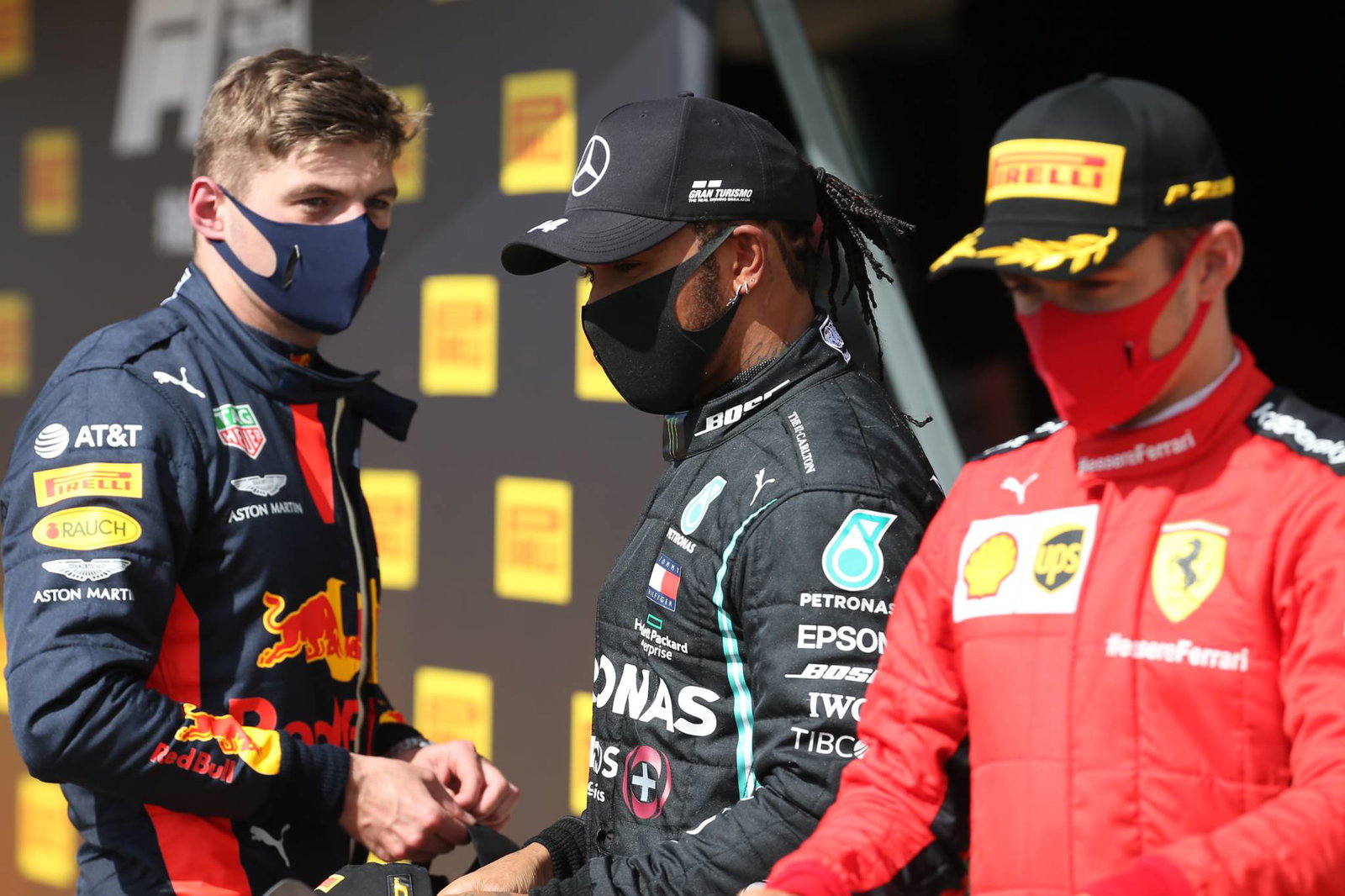 Red Bull membela pitstop telat Max Verstappen di F1 GP Inggris